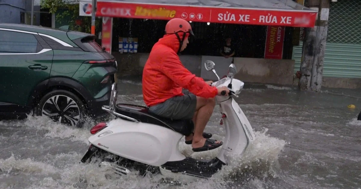 Chiều tối nay, TPHCM và Nam Bộ tiếp tục đón mưa dông