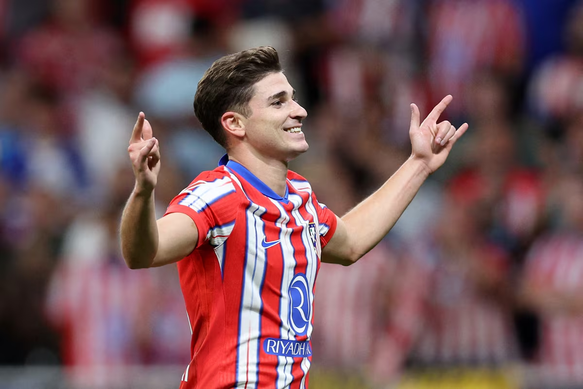 Atletico Madrid thẳng thừng từ chối đề nghị mua Julian Alvarez từ Real Madrid