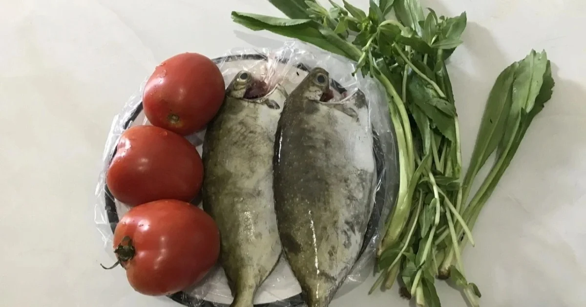 Nhiều mặt hàng tăng giá, bà nội trợ cân nhắc kỹ chi tiêu khi đi chợ