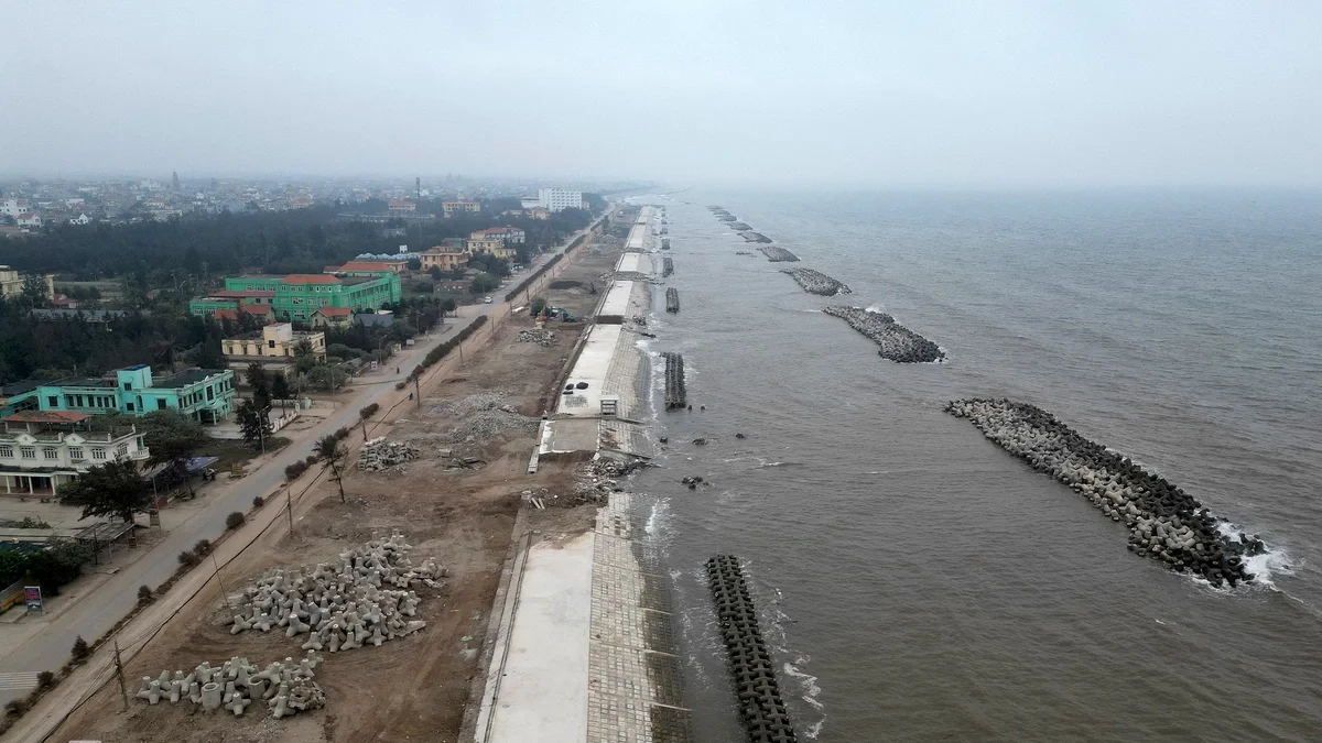 Bãi biển Quất Lâm tiêu điều