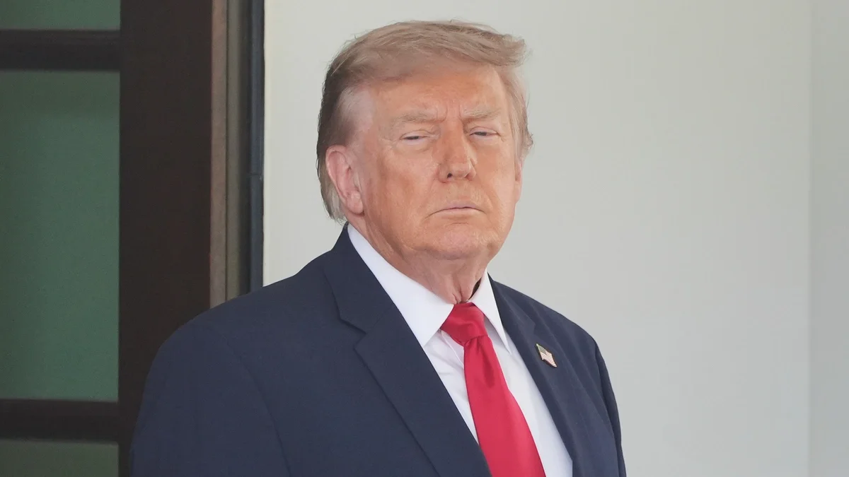 Tổng thống Trump bãi bỏ dự định đánh thuế an ninh tại Hormuz
