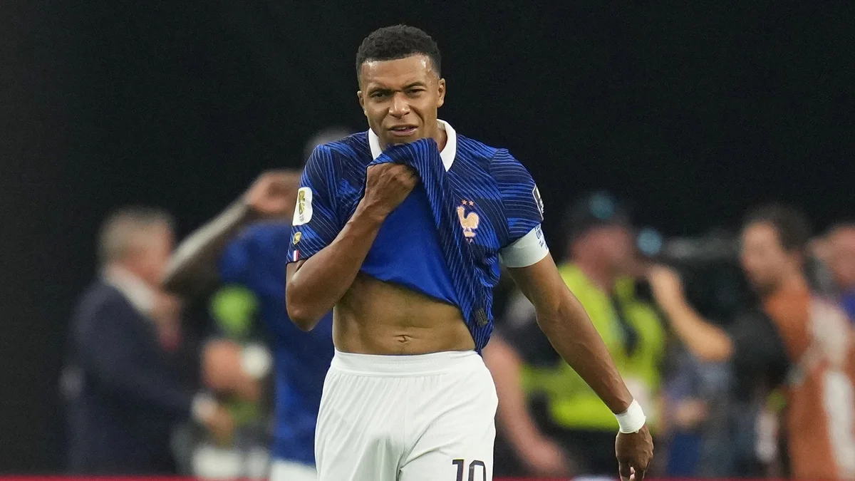 Màn trình diễn mờ nhạt của Mbappe khi đối đầu Tây Ban Nha