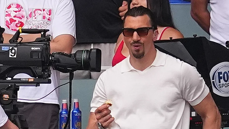 Ibrahimovic ca ngợi Messi có 'Bàn chân của Chúa'