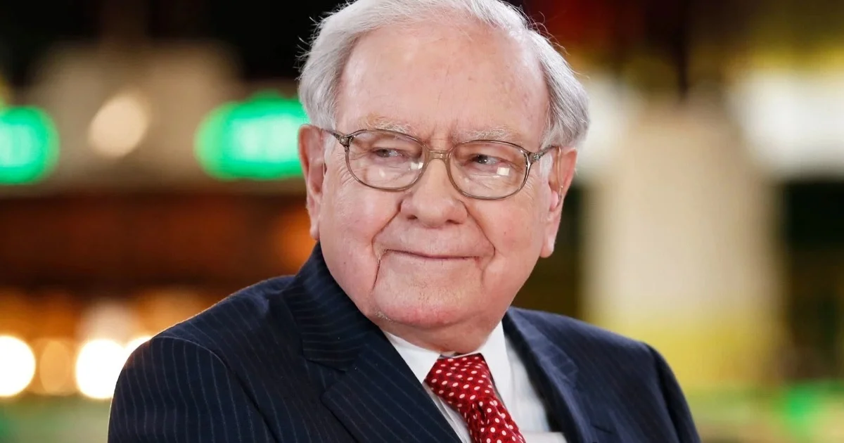 Warren Buffett tự nhận may mắn thay vì tài giỏi