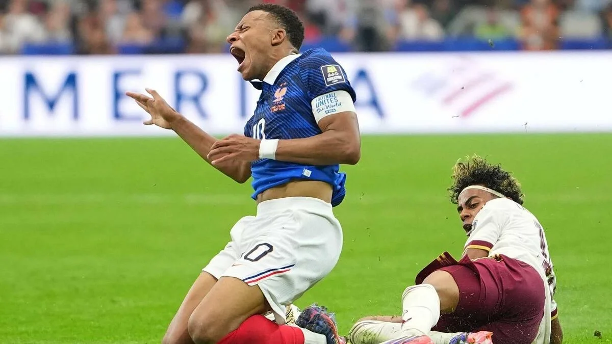 Chân sút bị trọng tài bắt lỗi nhiều nhất tại World Cup 2026 gọi tên Lamine Yamal