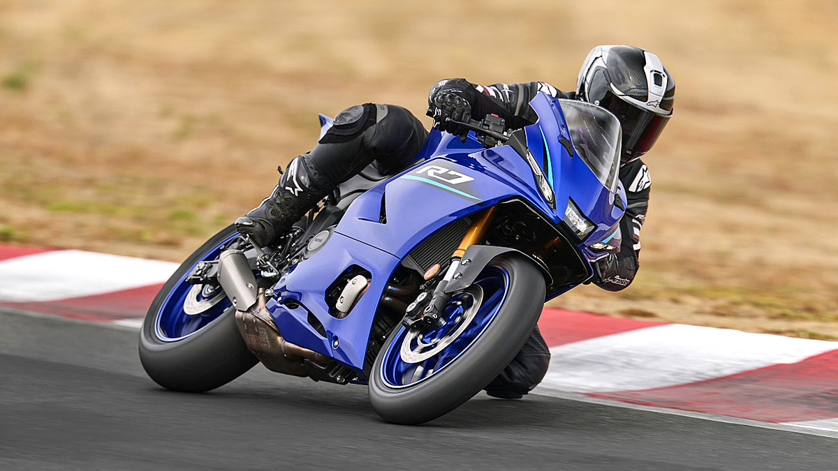 Phiên bản 2026 của Yamaha YZF-R7 cải tiến công nghệ, giá bán 10.300 USD