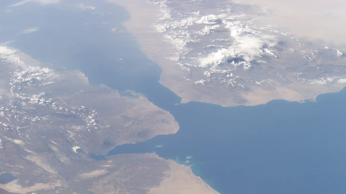 Bab el-Mandeb - Eo biển 'Cổng Nước mắt' kiểm soát tuyến đường biển chiến lược của toàn cầu